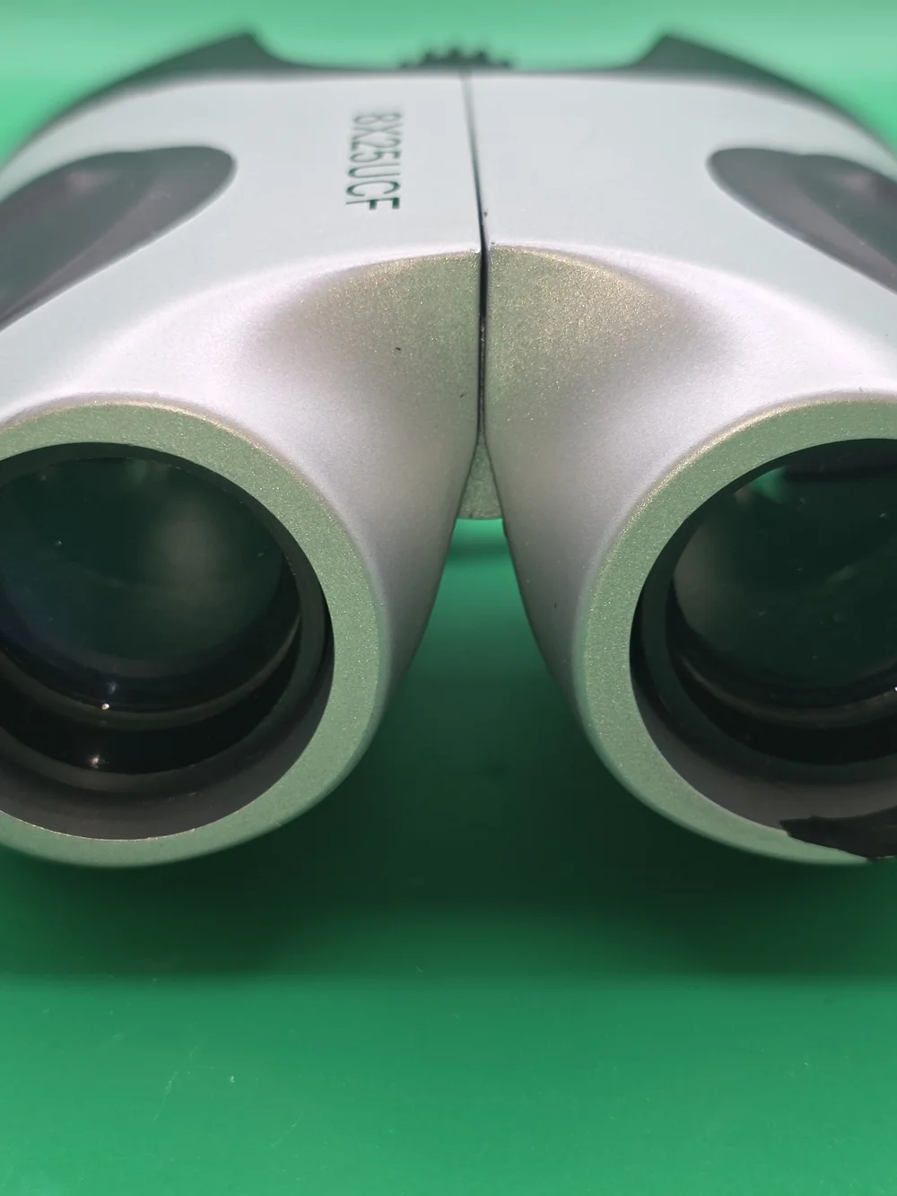 8X25UCF Compact Binoculars
